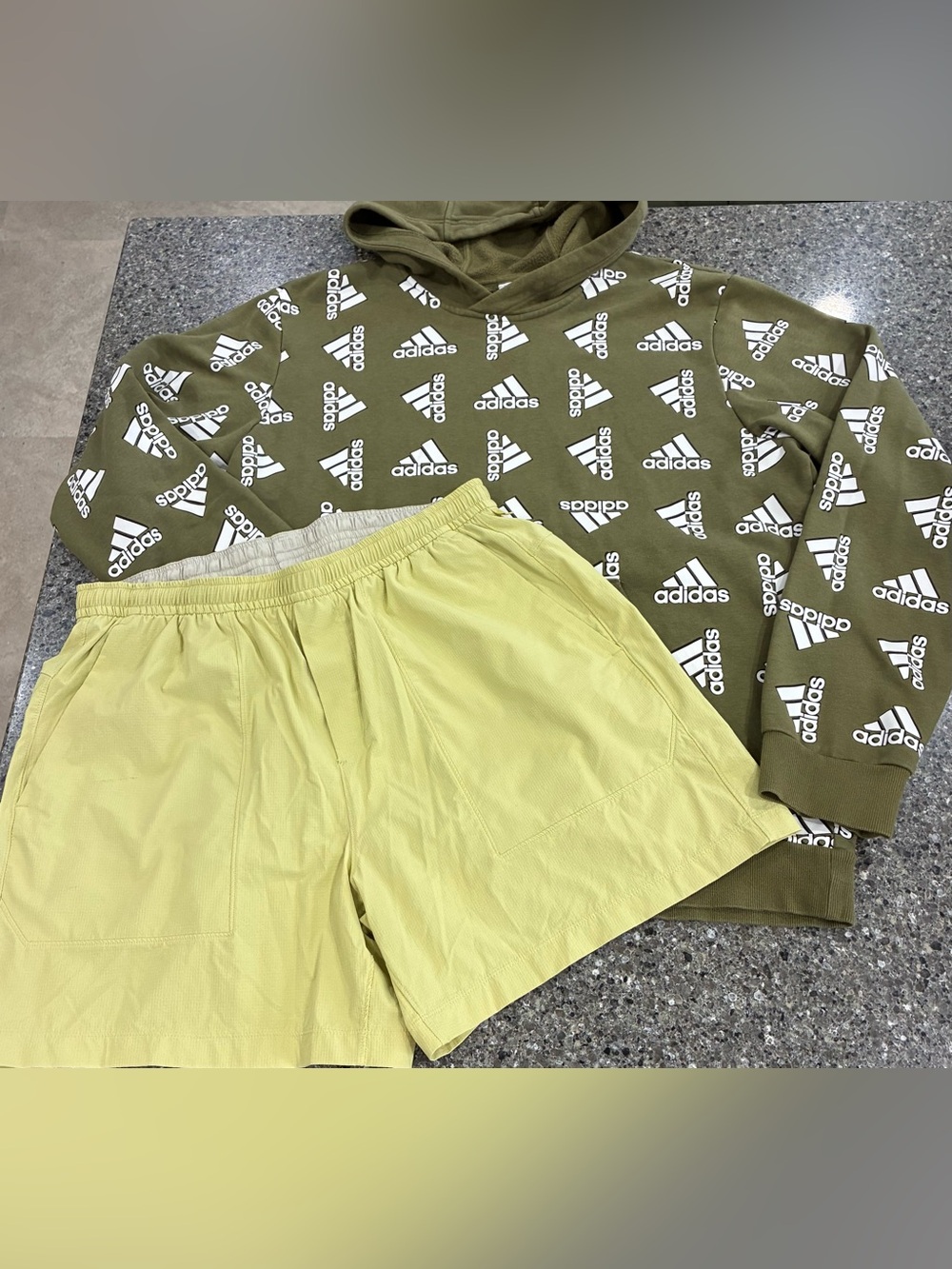 Mens LULULEMON/ADIDAS Shorts & Hoodie Sweatshirt, sz Large